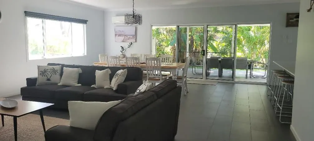 Offshore Holiday House On Acreage Agnes Water 0*,  Australia